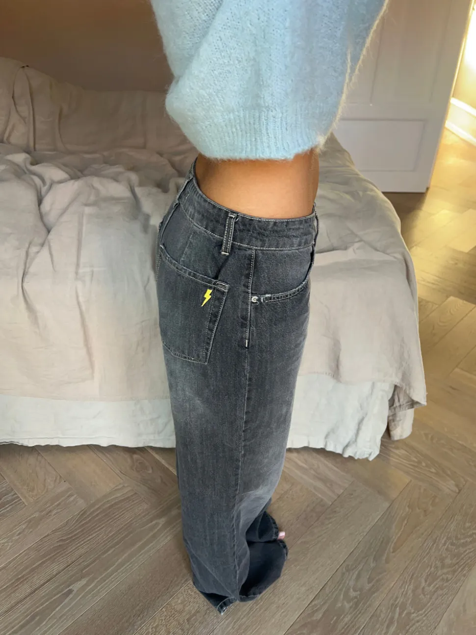 Alaia lavtaljede jeans med lyn detalje - Grå denim