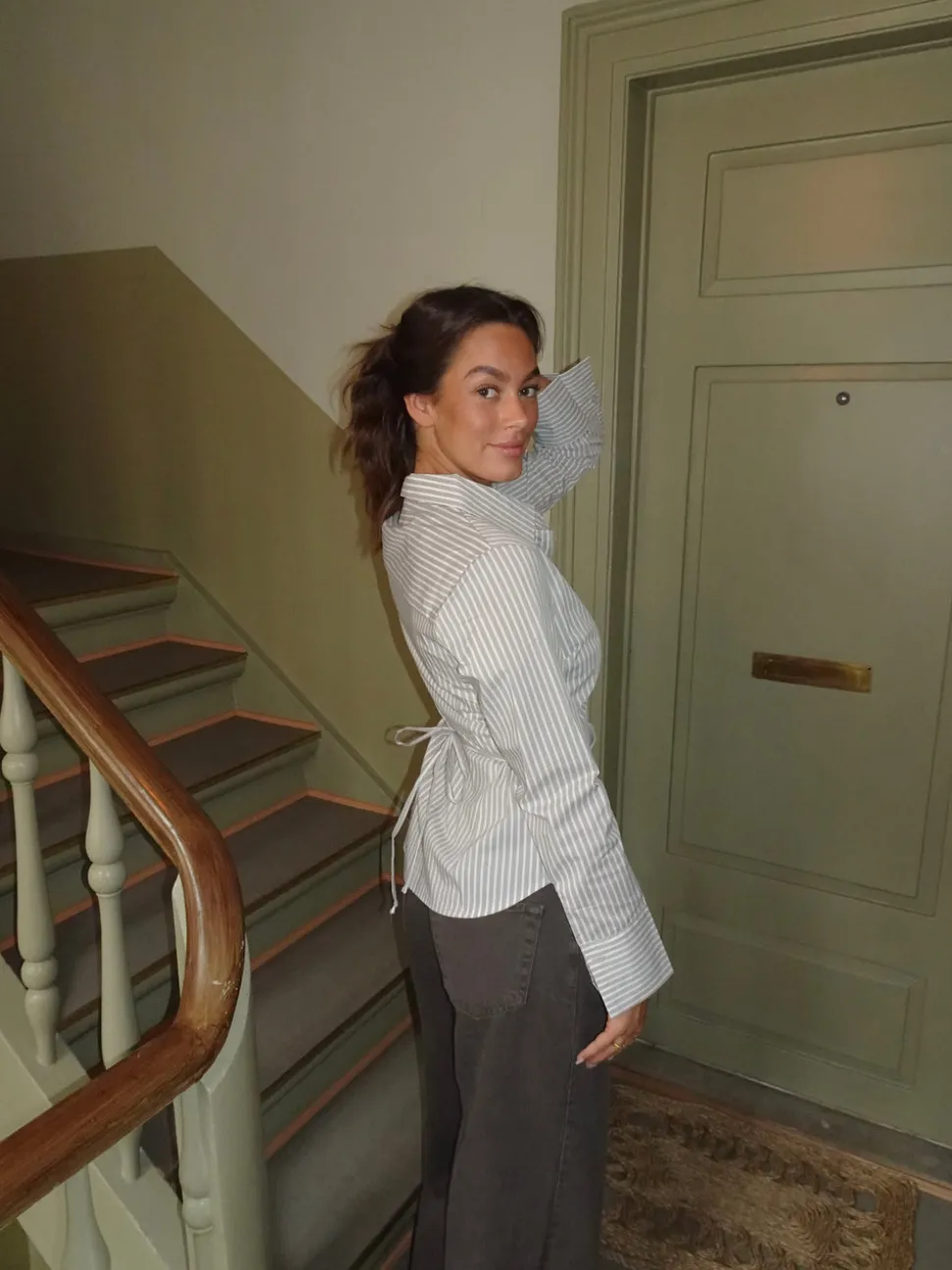Alberte figursyet skjorte med striber - Beige/hvid