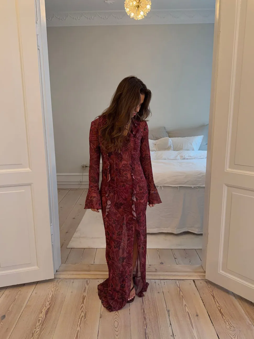 Amy kjole med blomster - Lilla/vinrød