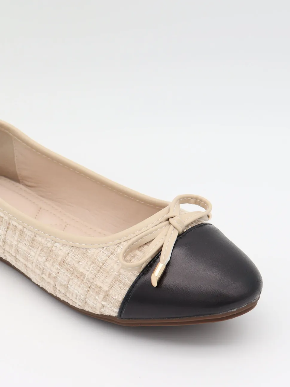 Cetinje ballerina sko med skøjfe - Beige