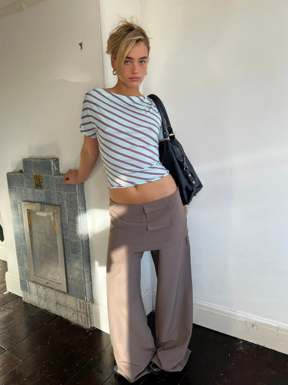Florine figursyet t-shirt med striber - Lyseblå/rød