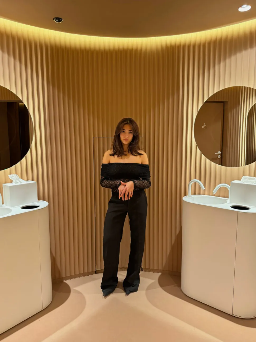Jennie blonde off shoulder bluse - Sort