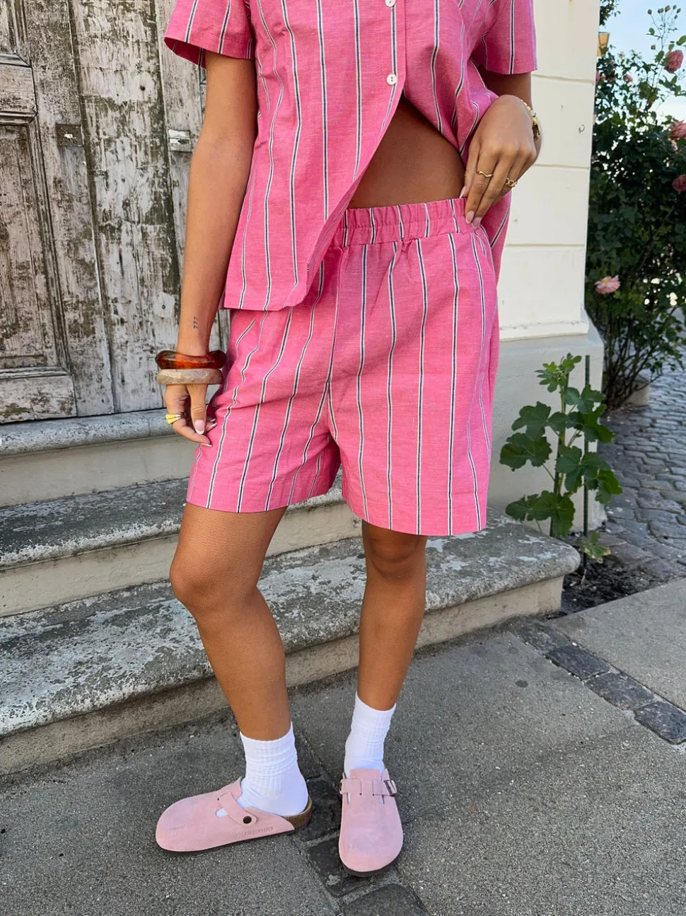 Lula shorts med striber - Pink/hvid/sort