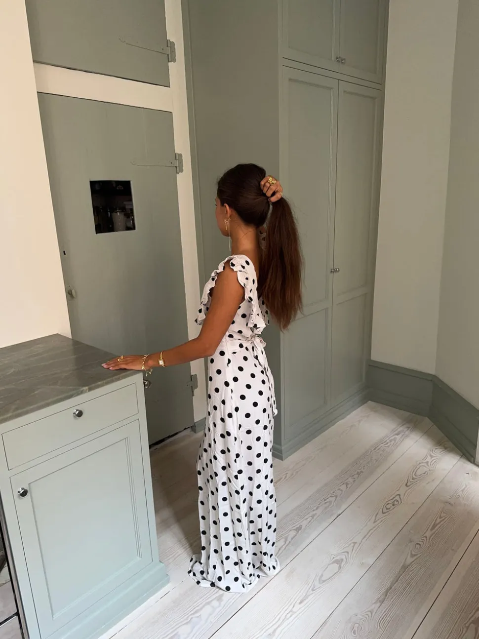 Luna kjole med polkaprikker - Off white/sort